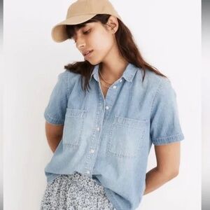 Madewell Chambray Button up Shirt, NWT